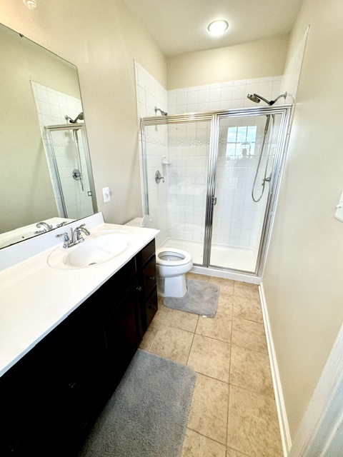163 Moul Ave – Bed 1 Owner Bath