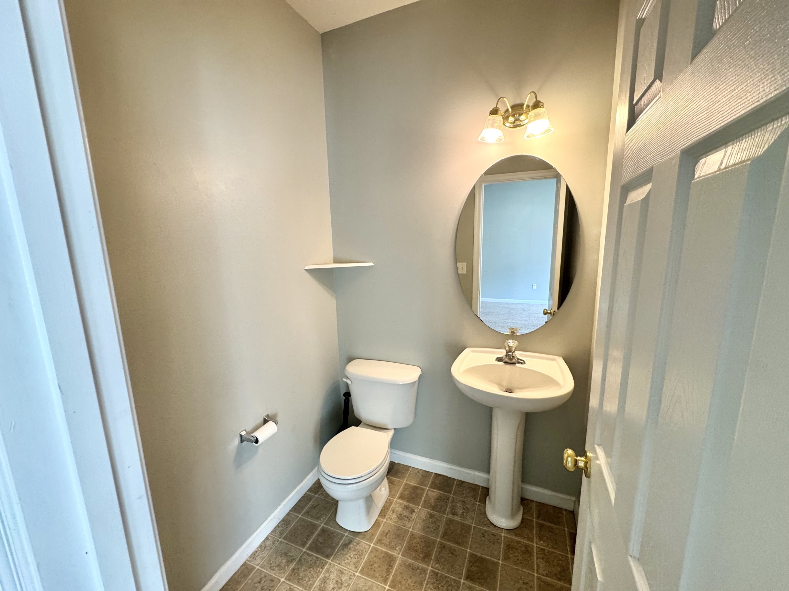33 Sara Ln – Bath Half
